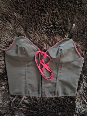 Crop Top It's new—the tag just fell off.